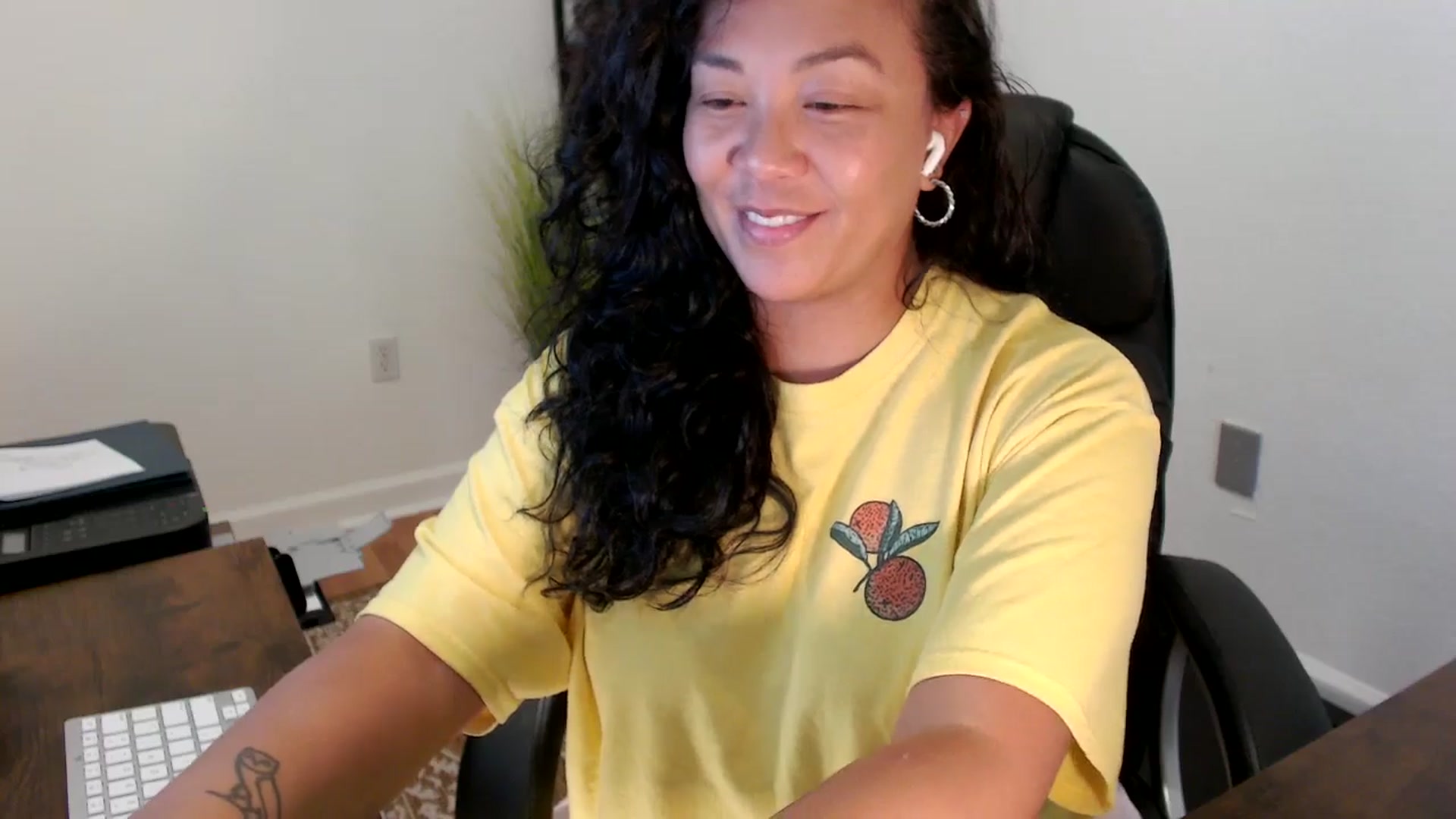 Gallery image thumbnail from MickaylaStar's myfreecams stream on, 09/08/2025, 15:17 image 17 of 20