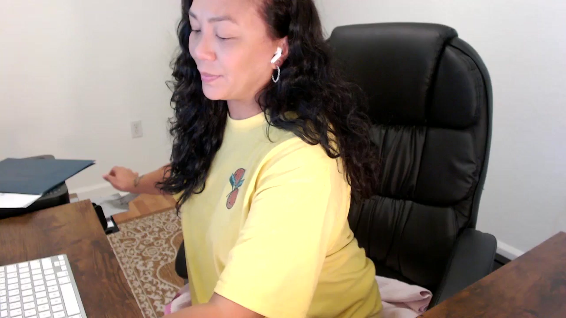 Gallery image thumbnail from MickaylaStar's myfreecams stream on, 09/08/2025, 15:17 image 1 of 20