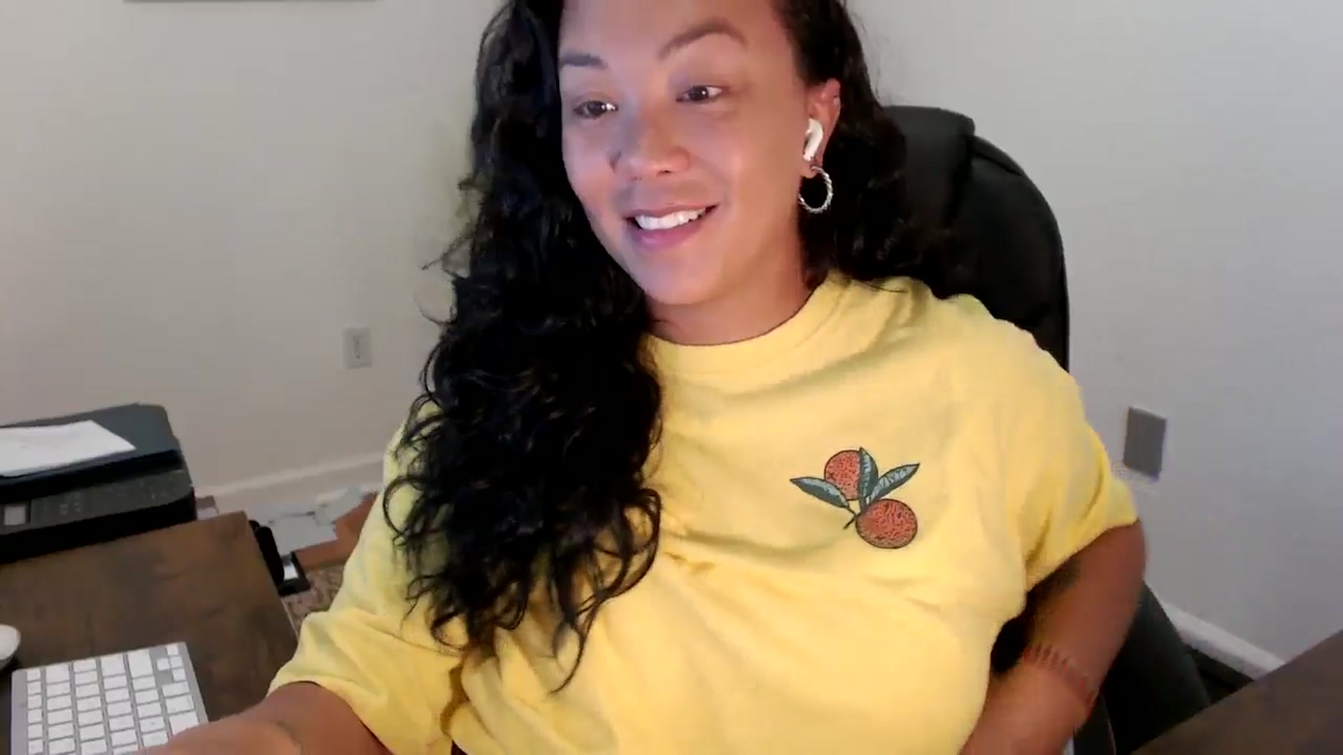 Gallery image thumbnail from MickaylaStar's myfreecams stream on, 09/08/2025, 15:17 image 3 of 20