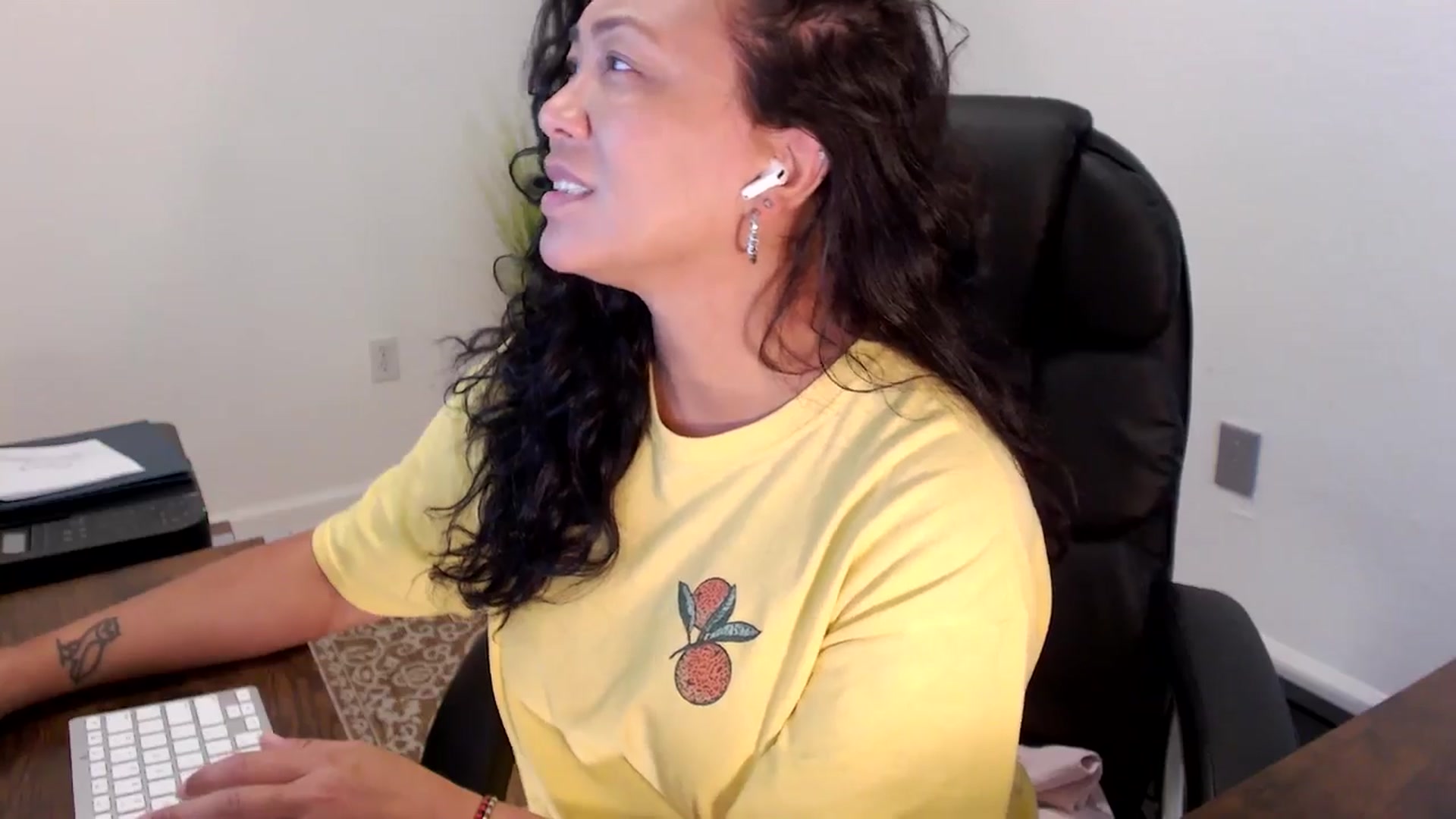 Gallery image thumbnail from MickaylaStar's myfreecams stream on, 09/08/2025, 15:17 image 13 of 20