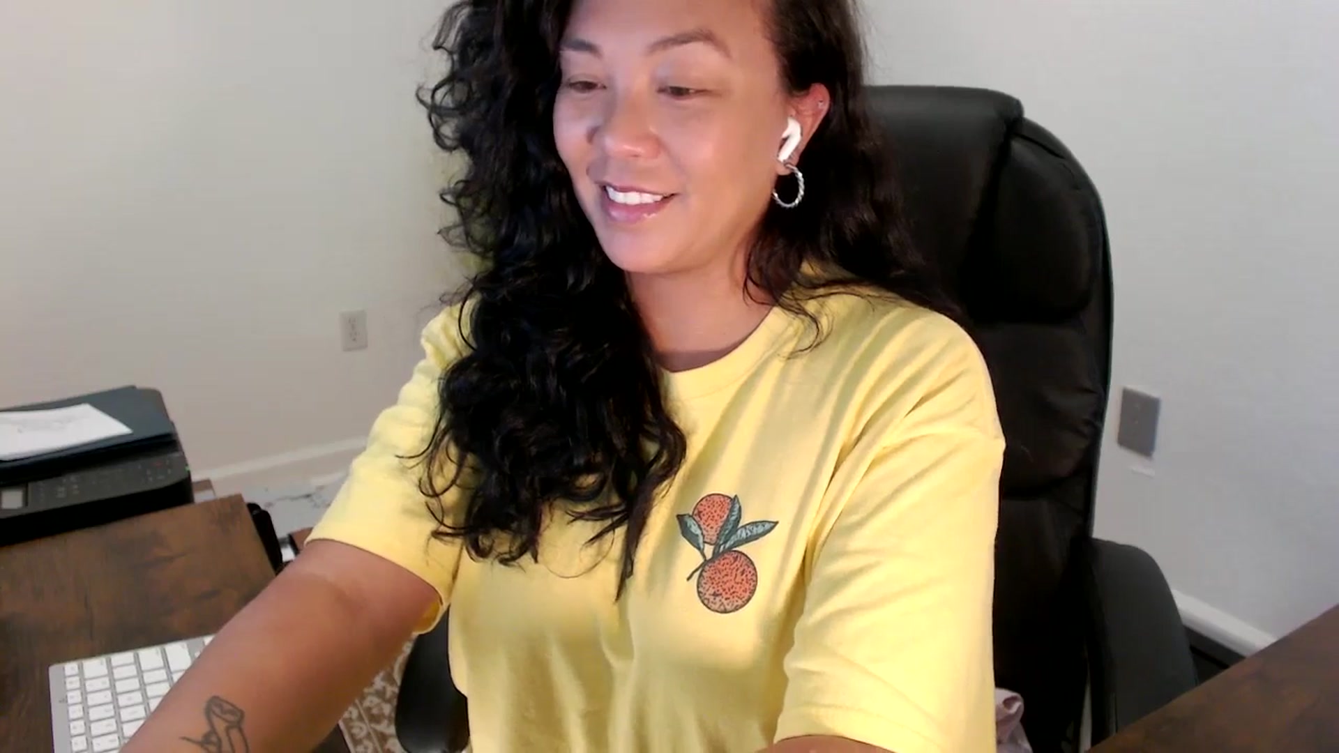Gallery image thumbnail from MickaylaStar's myfreecams stream on, 09/08/2025, 15:37 image 6 of 20