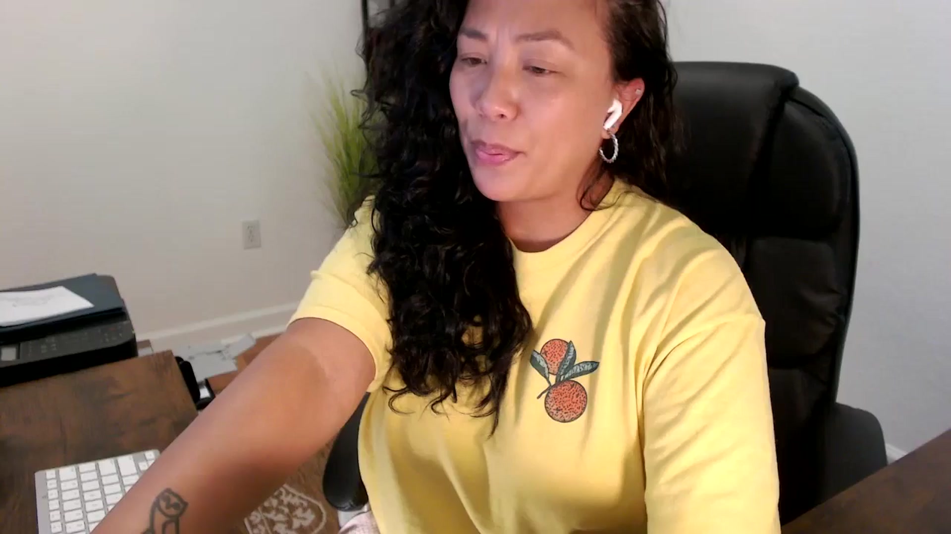 Gallery image thumbnail from MickaylaStar's myfreecams stream on, 09/08/2025, 15:37 image 15 of 20