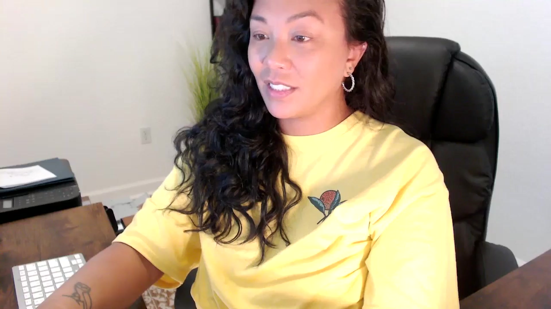 Gallery image thumbnail from MickaylaStar's myfreecams stream on, 09/08/2025, 16:11 image 17 of 20