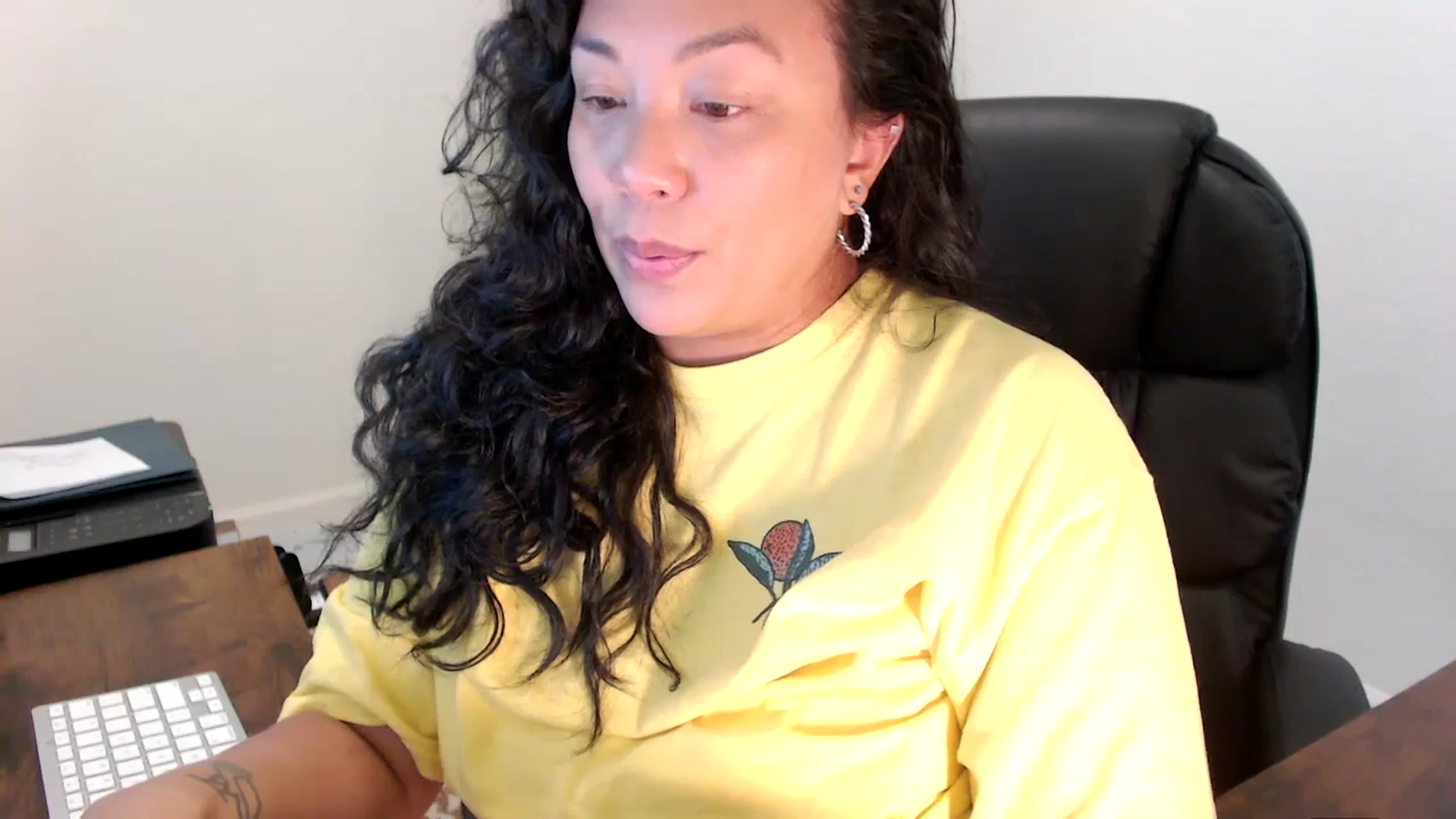 Gallery image thumbnail from MickaylaStar's myfreecams stream on, 09/08/2025, 16:11 image 11 of 20