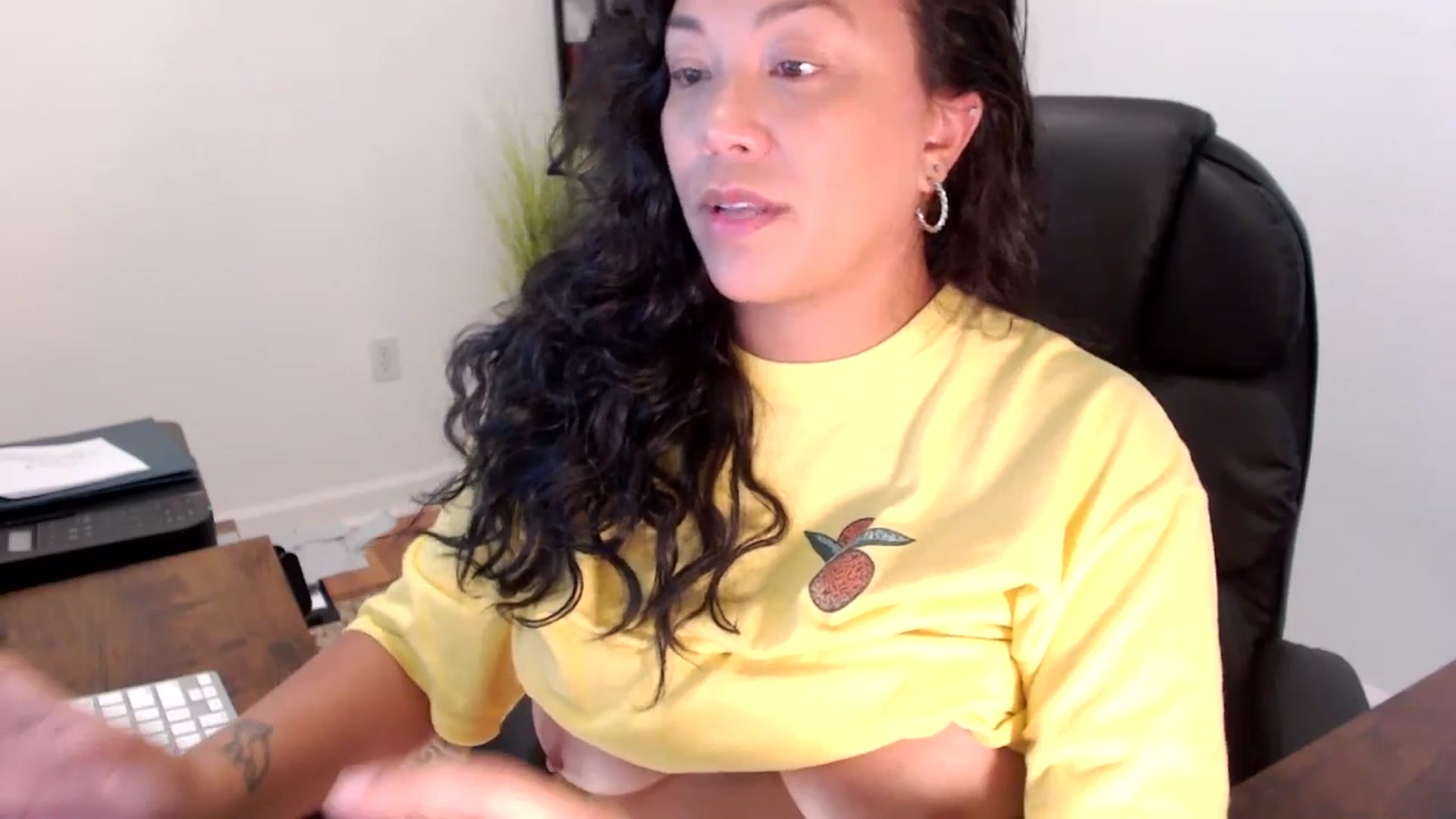 Gallery image thumbnail from MickaylaStar's myfreecams stream on, 09/08/2025, 16:11 image 10 of 20