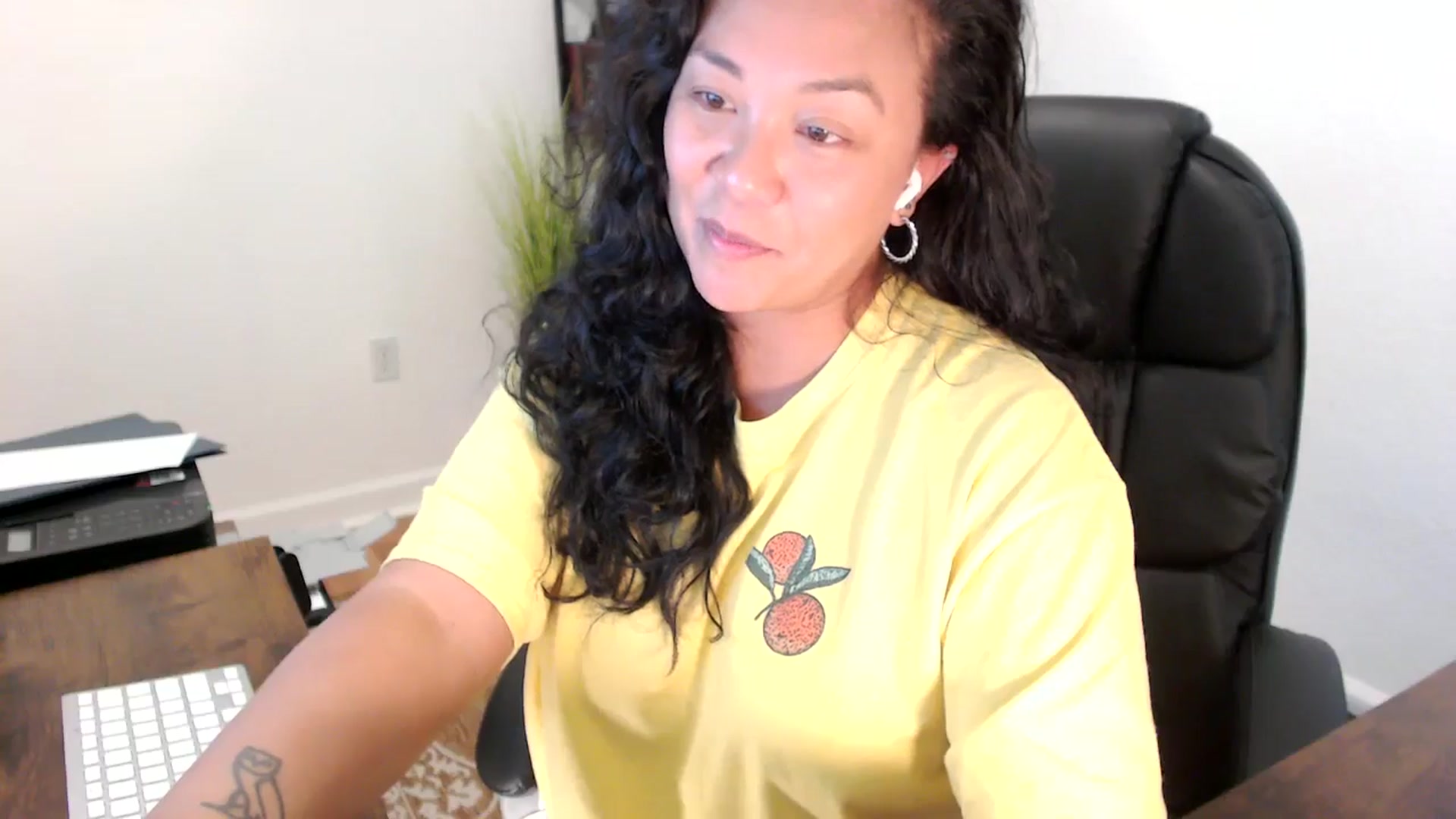 Gallery image thumbnail from MickaylaStar's myfreecams stream on, 09/08/2025, 16:53 image 12 of 20