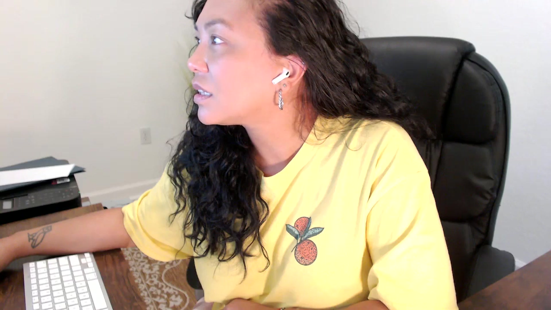 Gallery image thumbnail from MickaylaStar's myfreecams stream on, 09/08/2025, 16:53 image 16 of 20