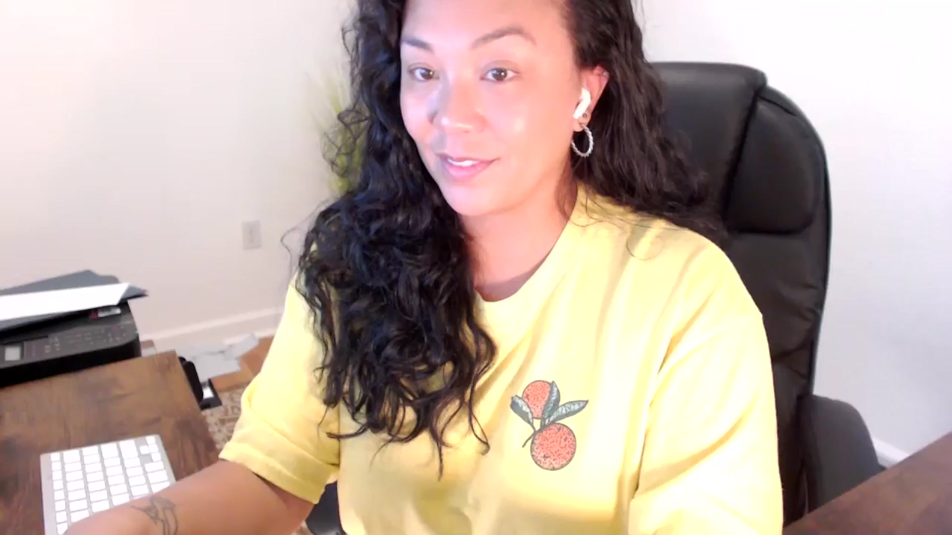 Gallery image thumbnail from MickaylaStar's myfreecams stream on, 09/08/2025, 16:53 image 15 of 20