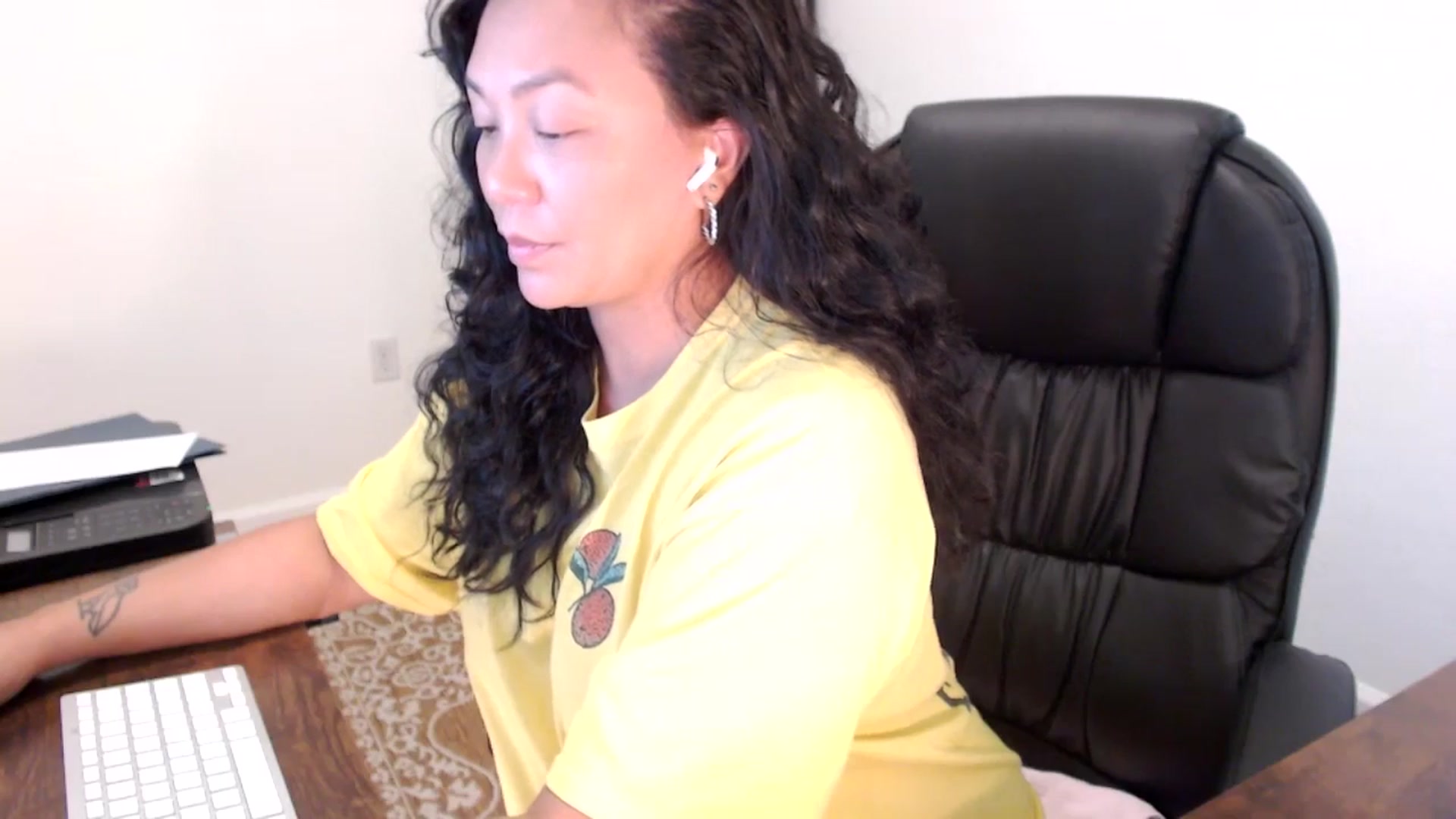 Gallery image thumbnail from MickaylaStar's myfreecams stream on, 09/08/2025, 16:53 image 13 of 20