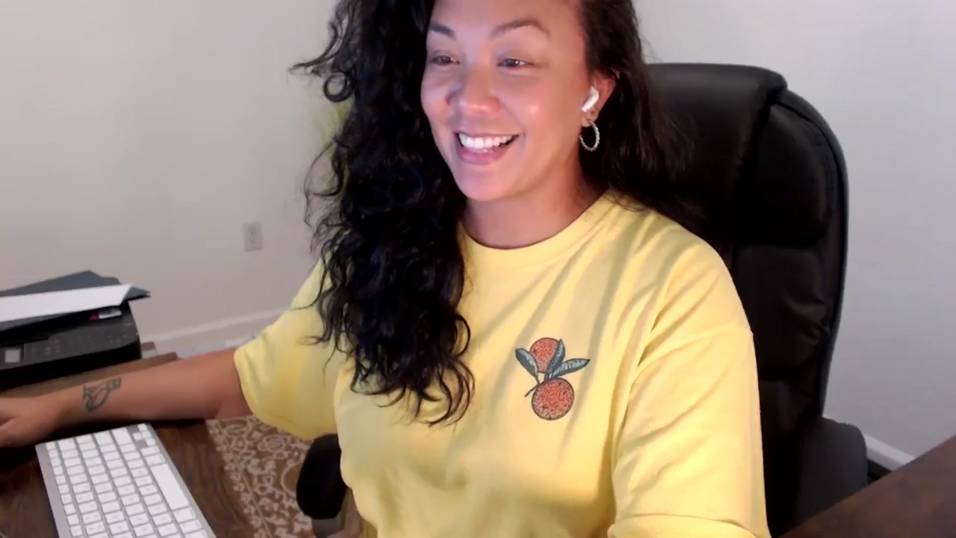 Gallery image thumbnail from MickaylaStar's myfreecams stream on, 09/08/2025, 17:46 image 3 of 20