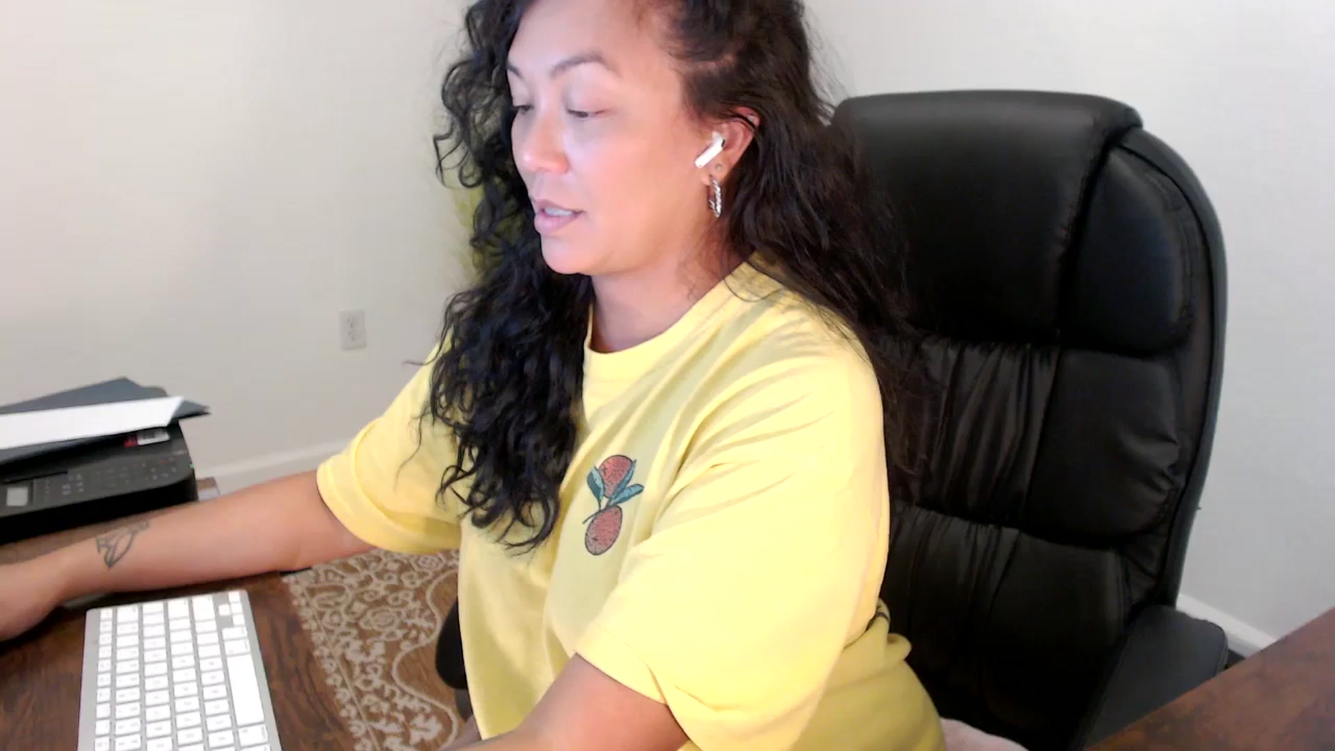 Gallery image thumbnail from MickaylaStar's myfreecams stream on, 09/08/2025, 17:46 image 15 of 20