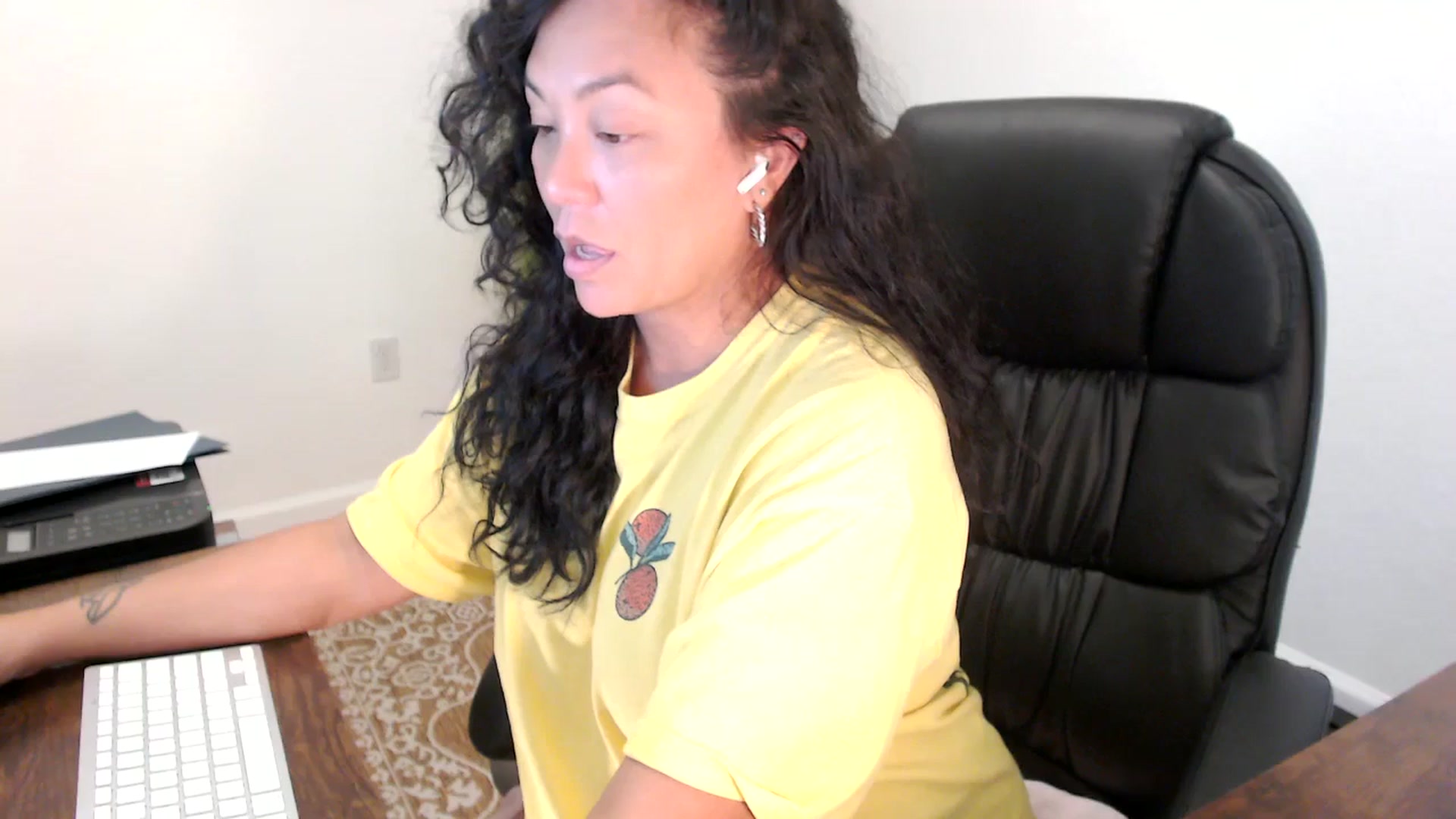 Gallery image thumbnail from MickaylaStar's myfreecams stream on, 09/08/2025, 17:46 image 19 of 20
