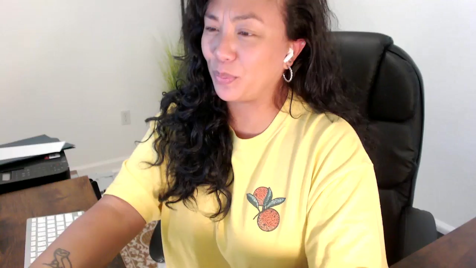 Gallery image thumbnail from MickaylaStar's myfreecams stream on, 09/08/2025, 18:12 image 14 of 20