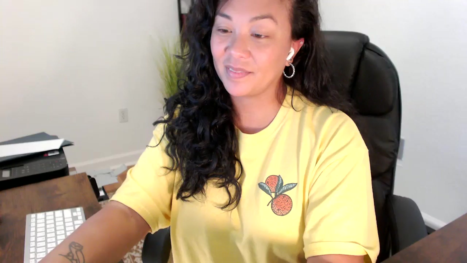 Gallery image thumbnail from MickaylaStar's myfreecams stream on, 09/08/2025, 18:12 image 11 of 20