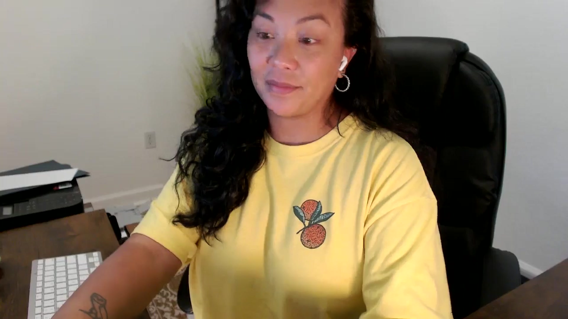 Gallery image thumbnail from MickaylaStar's myfreecams stream on, 09/08/2025, 18:12 image 18 of 20