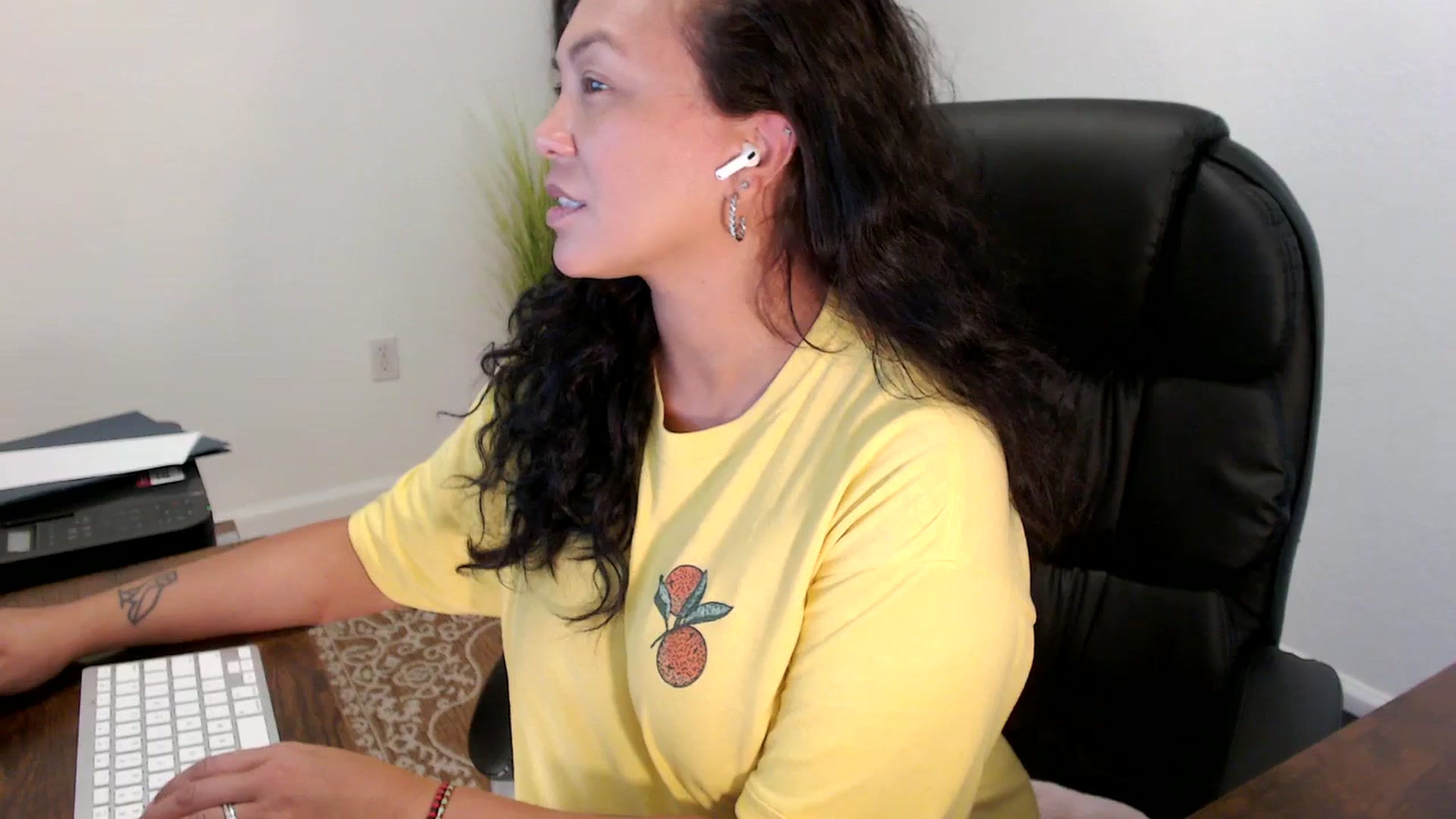 Gallery image thumbnail from MickaylaStar's myfreecams stream on, 09/08/2025, 18:12 image 5 of 20