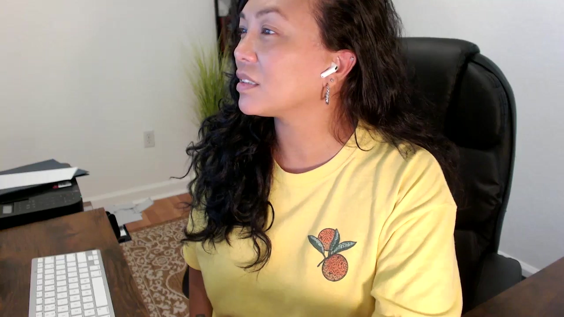 Gallery image thumbnail from MickaylaStar's myfreecams stream on, 09/08/2025, 18:12 image 8 of 20