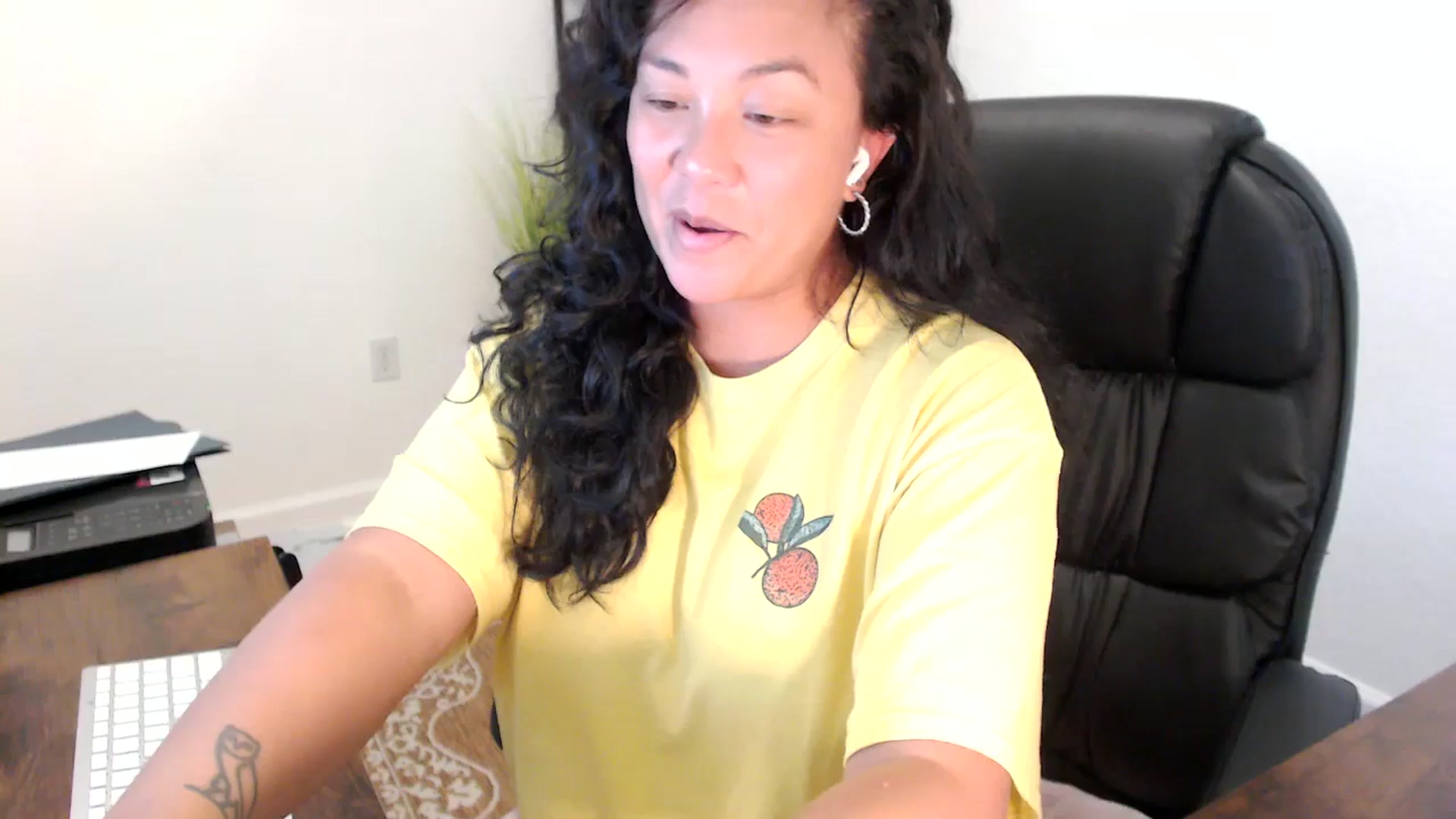 Gallery image thumbnail from MickaylaStar's myfreecams stream on, 09/08/2025, 18:29 image 2 of 20