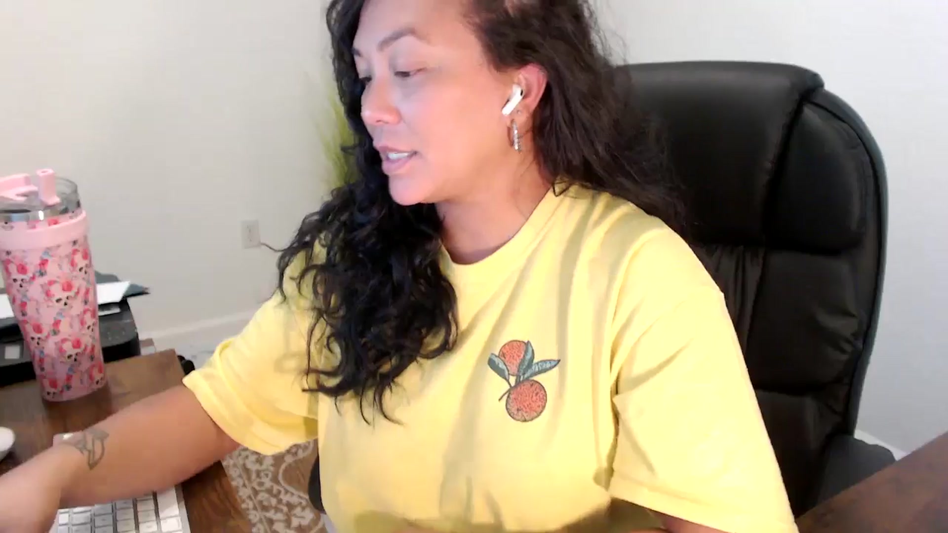 Gallery image thumbnail from MickaylaStar's myfreecams stream on, 09/08/2025, 18:29 image 13 of 20