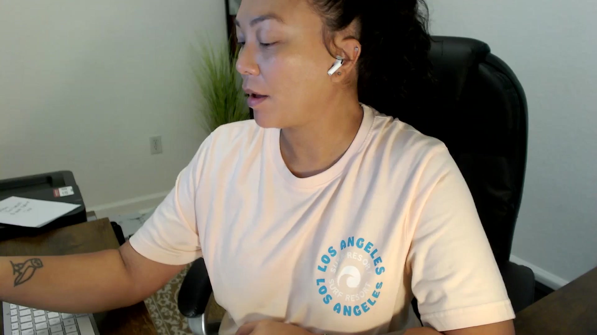 Gallery image thumbnail from MickaylaStar's myfreecams stream on, 09/09/2025, 15:08 image 17 of 20