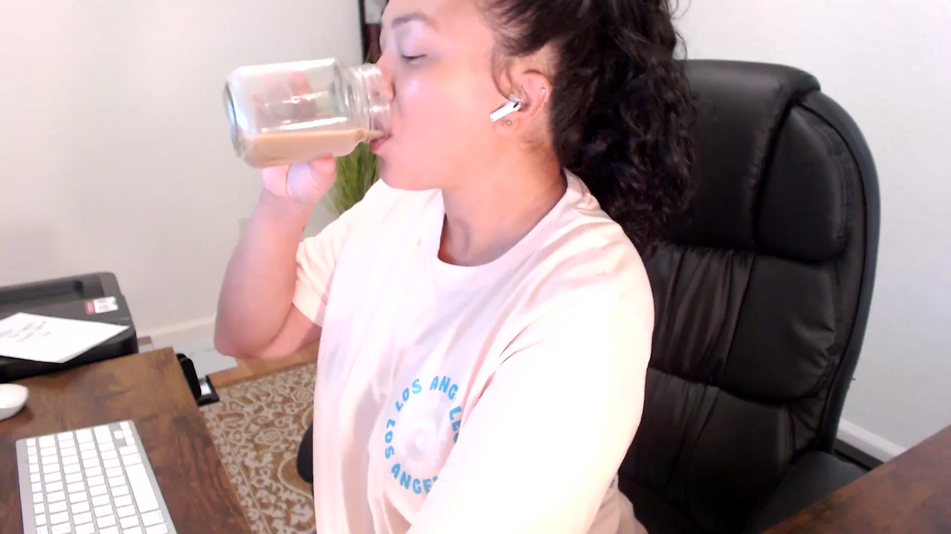 Gallery image thumbnail from MickaylaStar's myfreecams stream on, 09/09/2025, 15:08 image 6 of 20