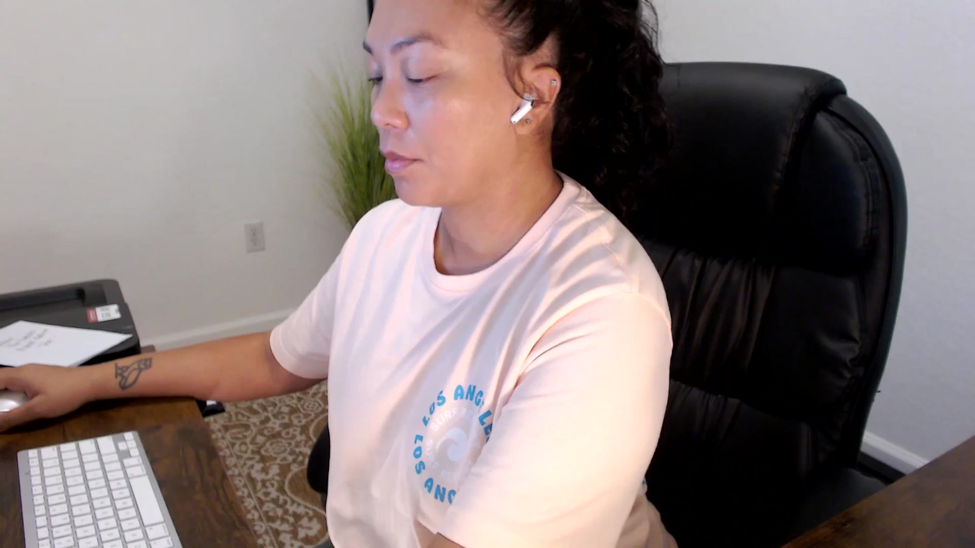 Gallery image thumbnail from MickaylaStar's myfreecams stream on, 09/09/2025, 15:08 image 1 of 20