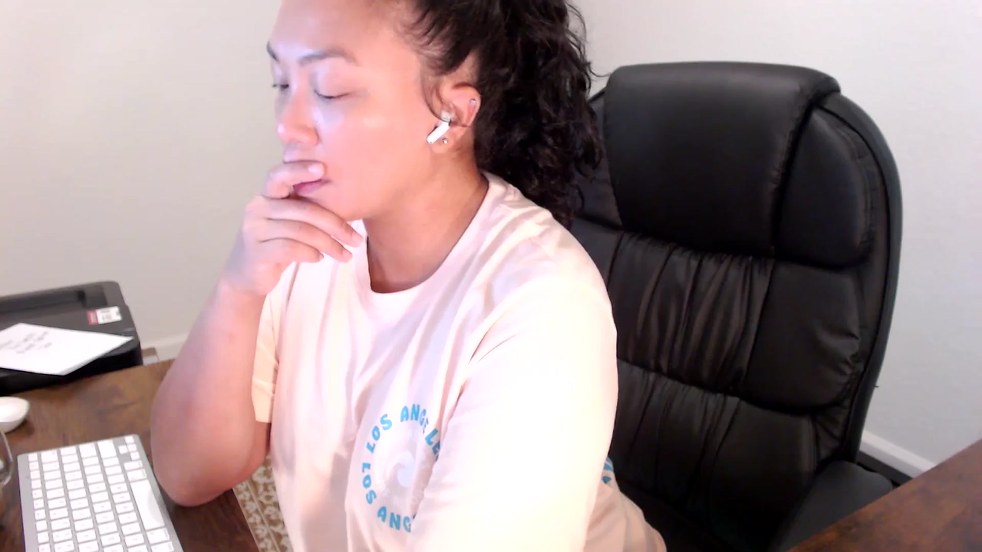 Gallery image thumbnail from MickaylaStar's myfreecams stream on, 09/09/2025, 15:08 image 4 of 20