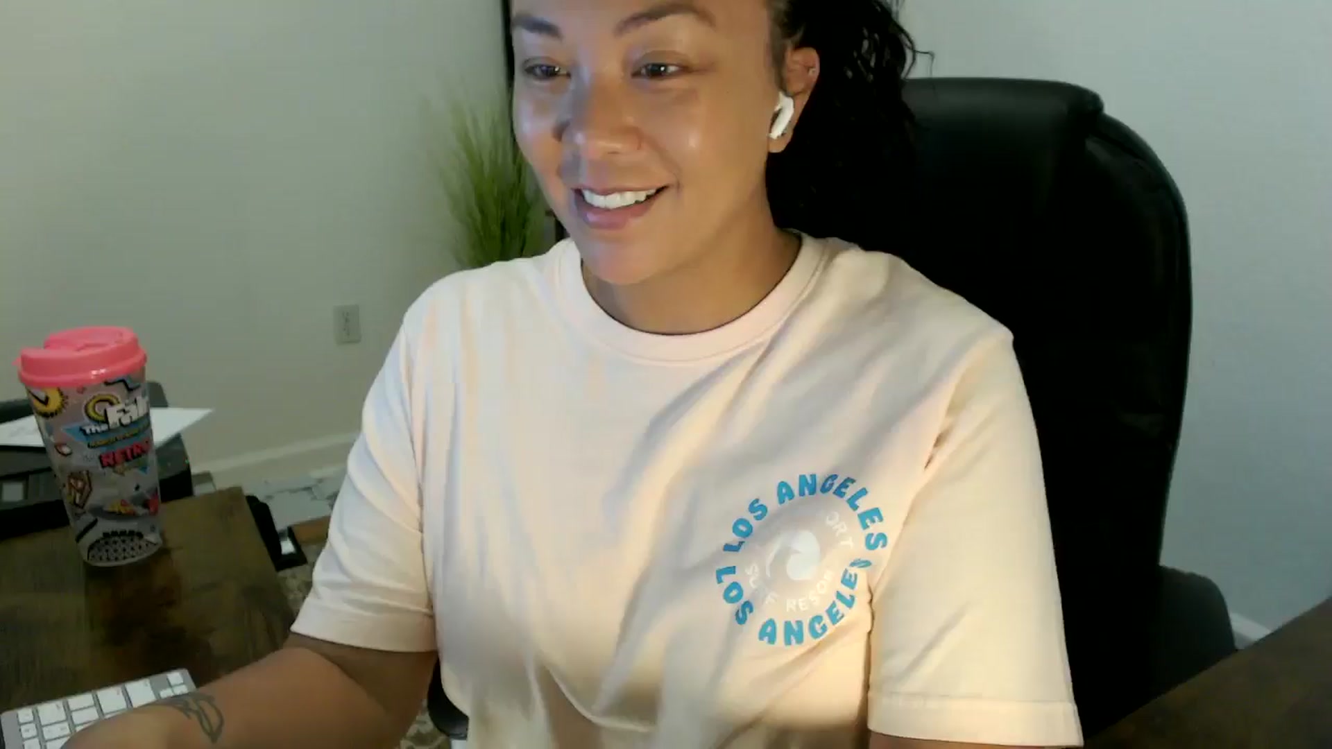 Gallery image thumbnail from MickaylaStar's myfreecams stream on, 09/09/2025, 15:29 image 16 of 20