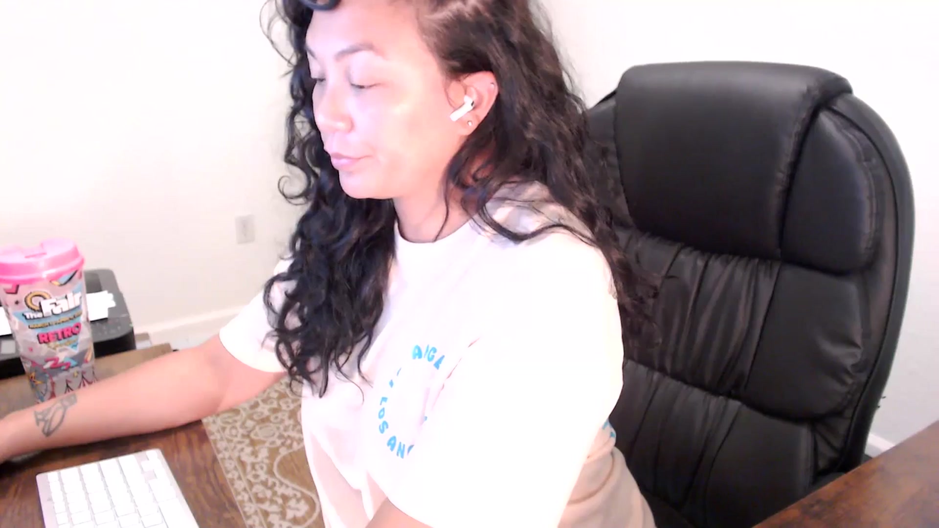 Gallery image thumbnail from MickaylaStar's myfreecams stream on, 09/09/2025, 17:22 image 10 of 20
