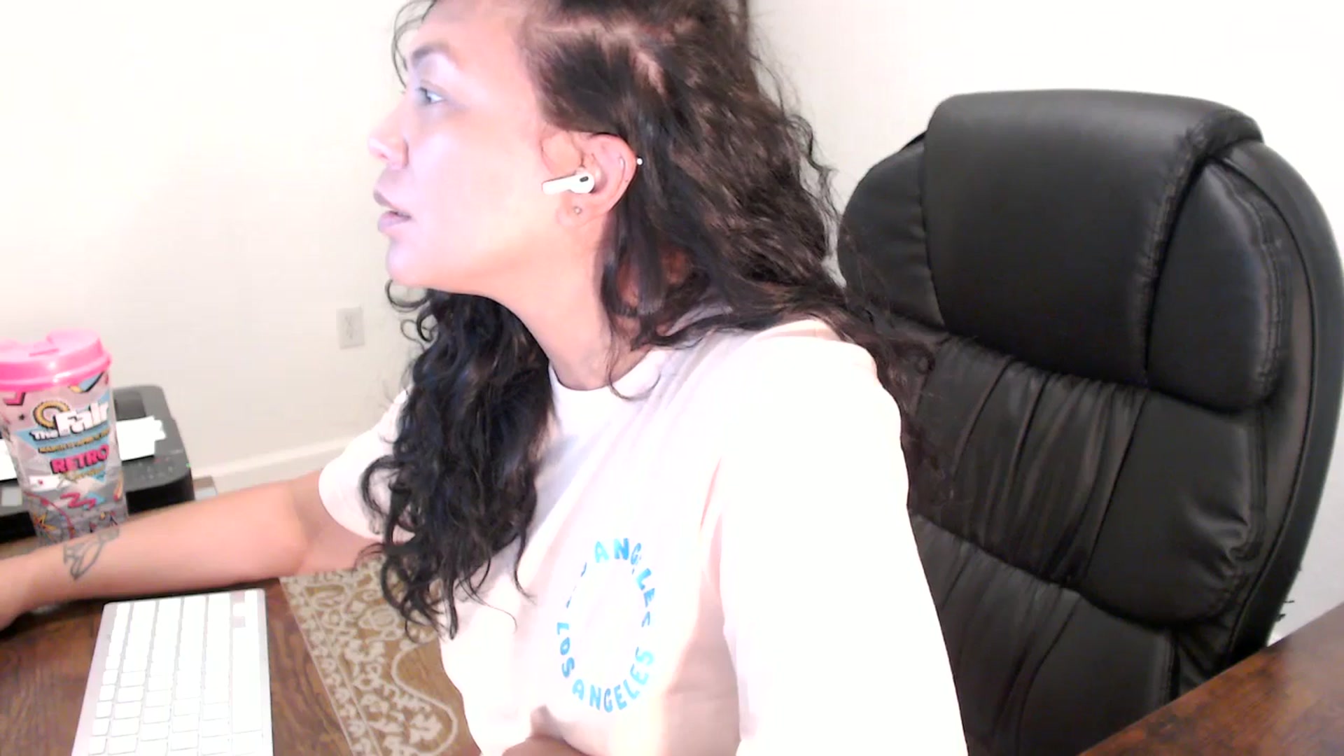 Gallery image thumbnail from MickaylaStar's myfreecams stream on, 09/09/2025, 17:22 image 5 of 20