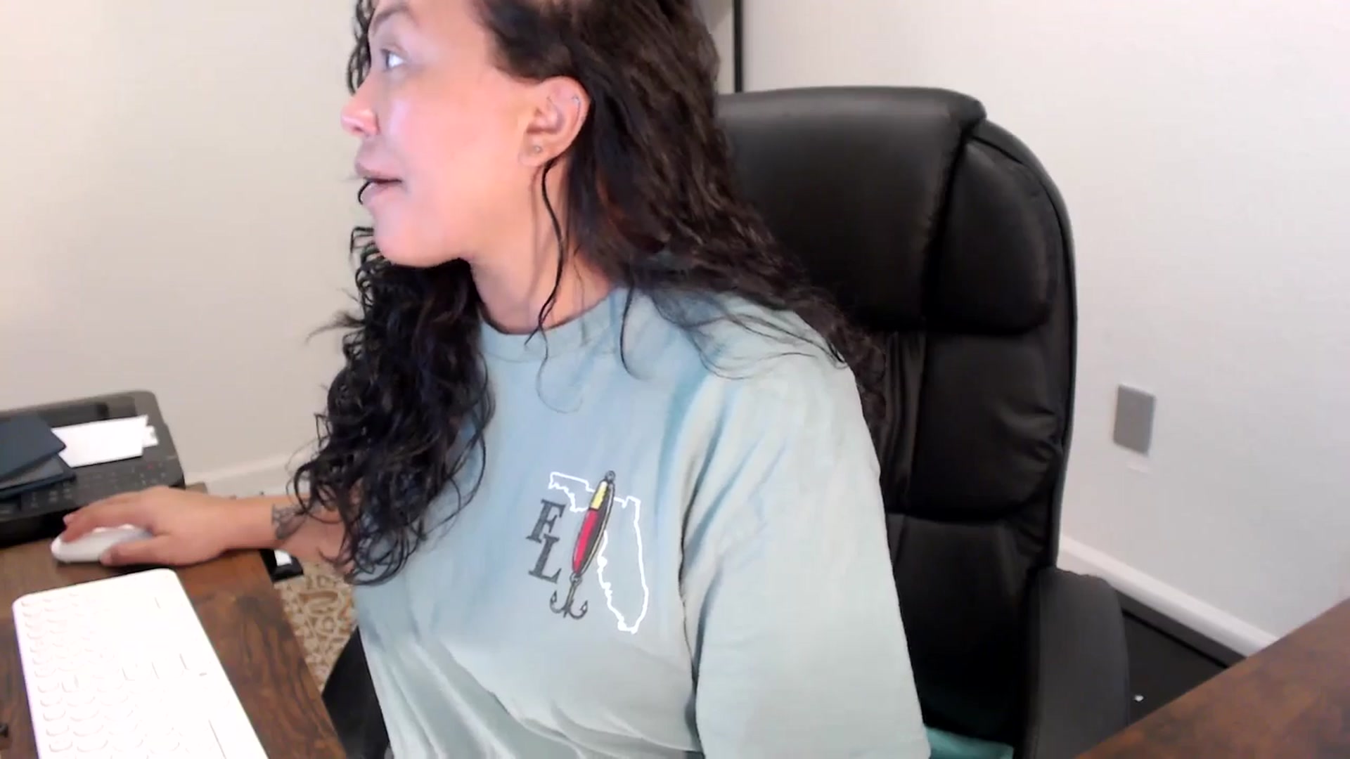 Gallery image thumbnail from MickaylaStar's myfreecams stream on, 09/10/2025, 16:18 image 3 of 20