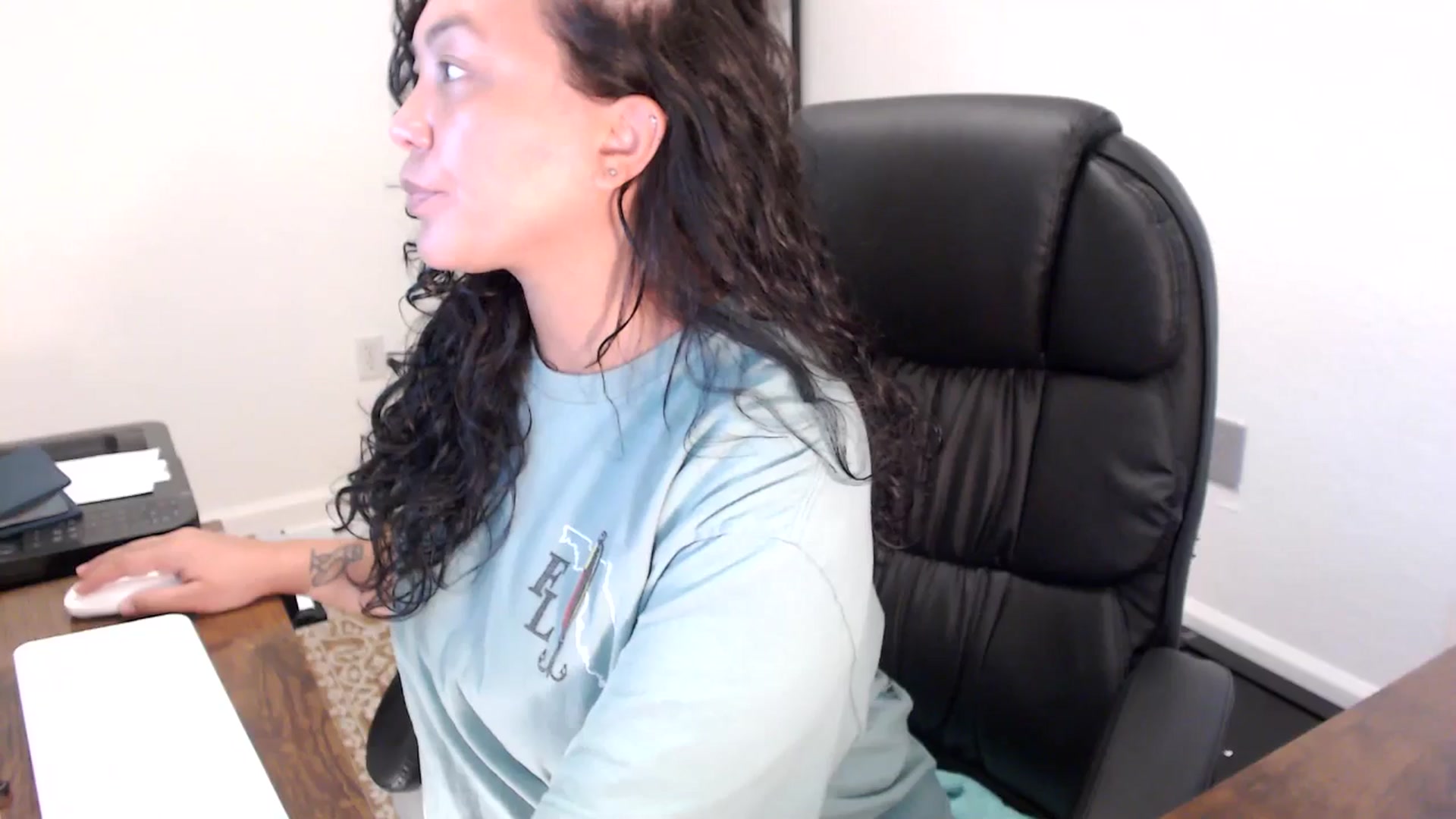 Gallery image thumbnail from MickaylaStar's myfreecams stream on, 09/10/2025, 16:18 image 10 of 20