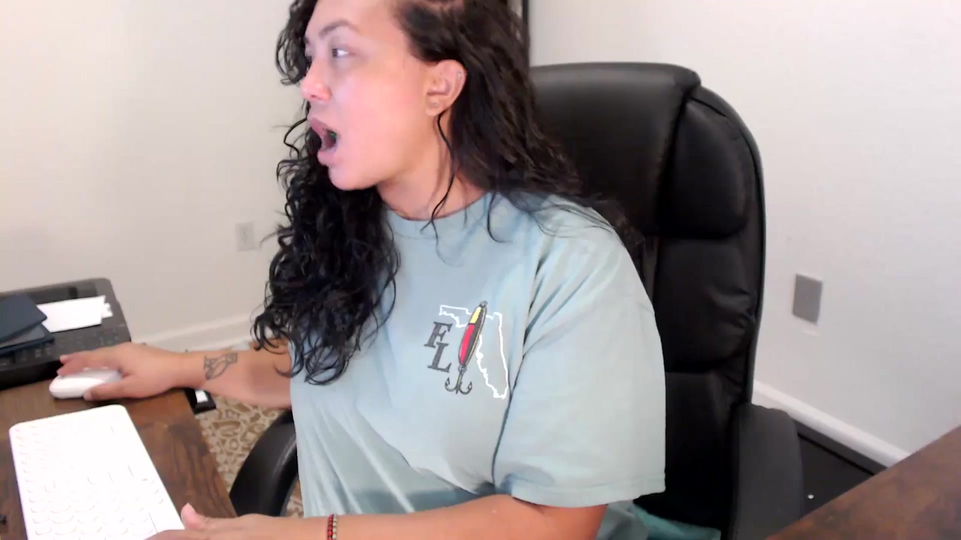 Gallery image thumbnail from MickaylaStar's myfreecams stream on, 09/10/2025, 16:18 image 2 of 20