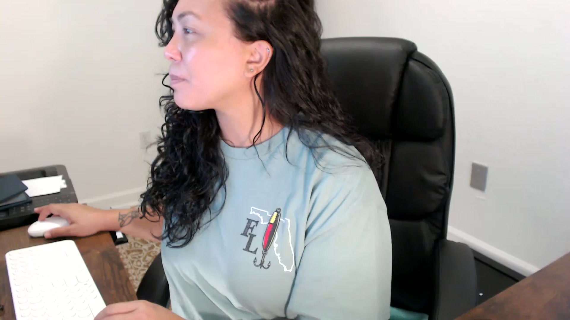 Gallery image thumbnail from MickaylaStar's myfreecams stream on, 09/10/2025, 16:18 image 1 of 20