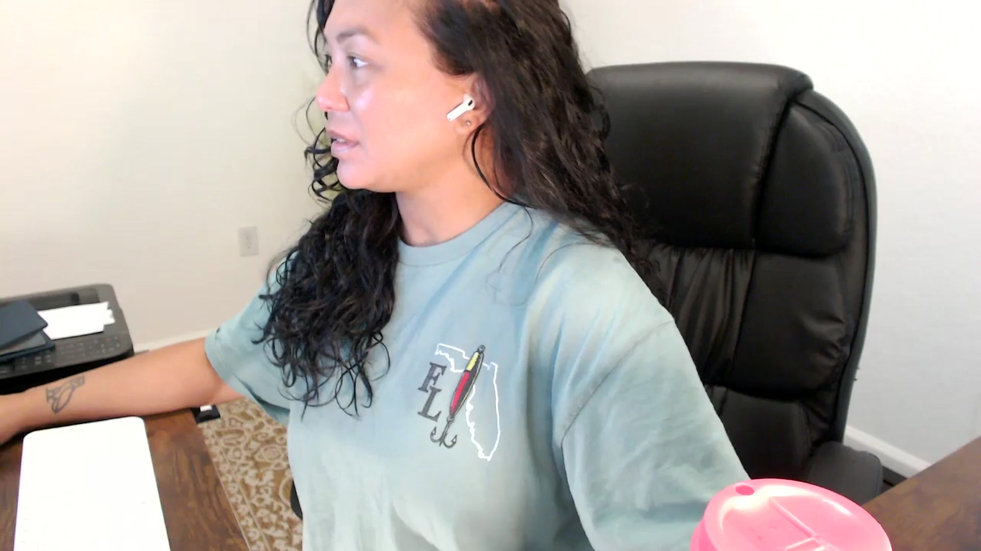 Gallery image thumbnail from MickaylaStar's myfreecams stream on, 09/10/2025, 17:18 image 12 of 20