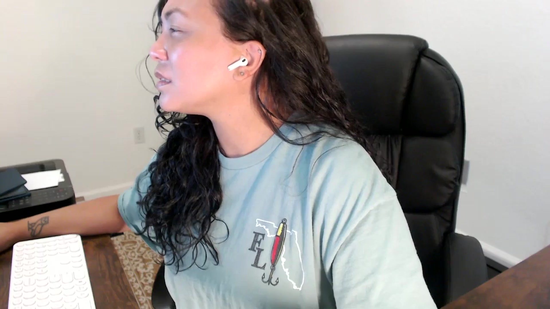 Gallery image thumbnail from MickaylaStar's myfreecams stream on, 09/10/2025, 17:18 image 10 of 20