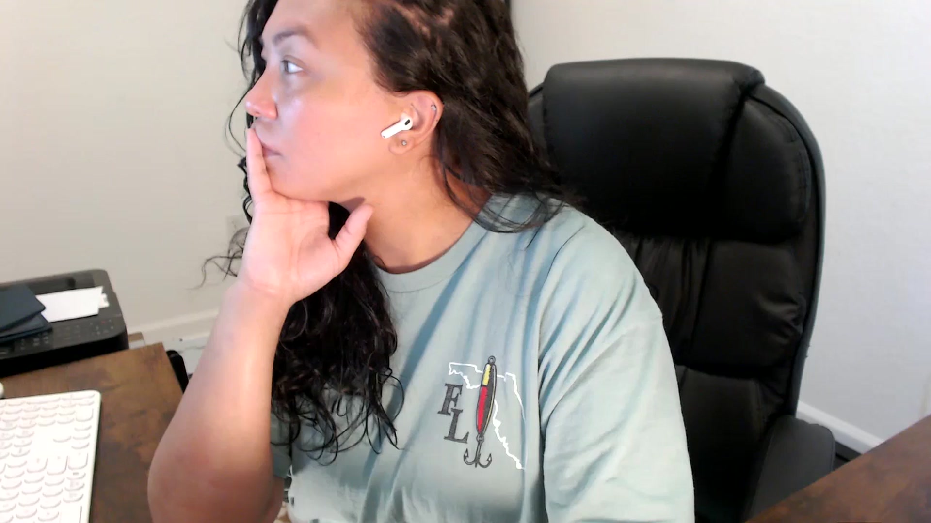 Gallery image thumbnail from MickaylaStar's myfreecams stream on, 09/10/2025, 17:18 image 1 of 20