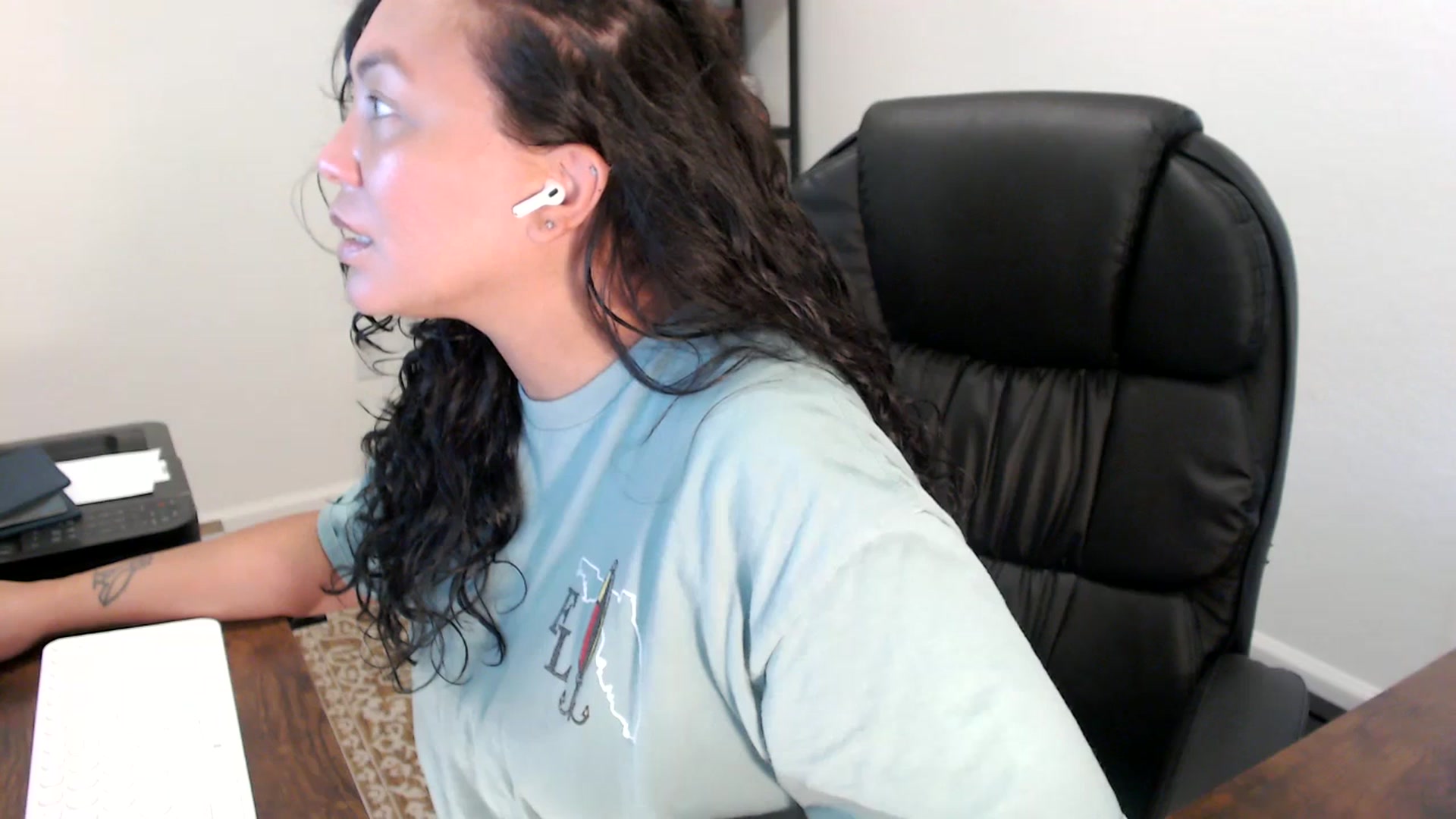 Gallery image thumbnail from MickaylaStar's myfreecams stream on, 09/10/2025, 17:18 image 7 of 20