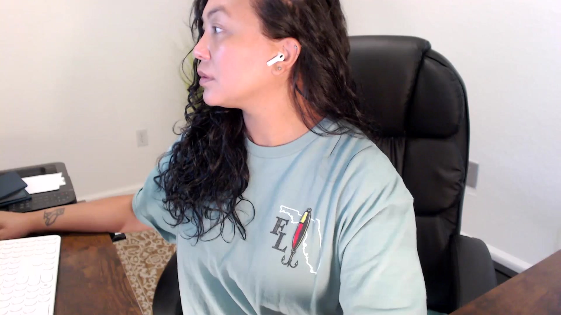 Gallery image thumbnail from MickaylaStar's myfreecams stream on, 09/10/2025, 17:18 image 2 of 20