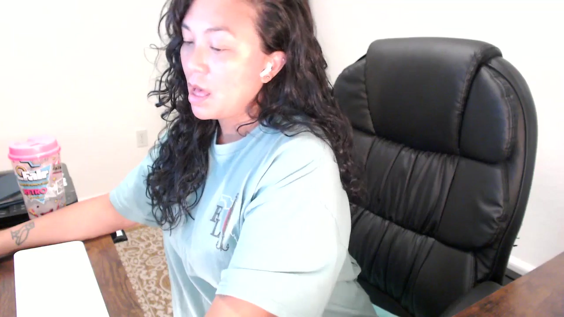Gallery image thumbnail from MickaylaStar's myfreecams stream on, 09/10/2025, 17:58 image 15 of 20