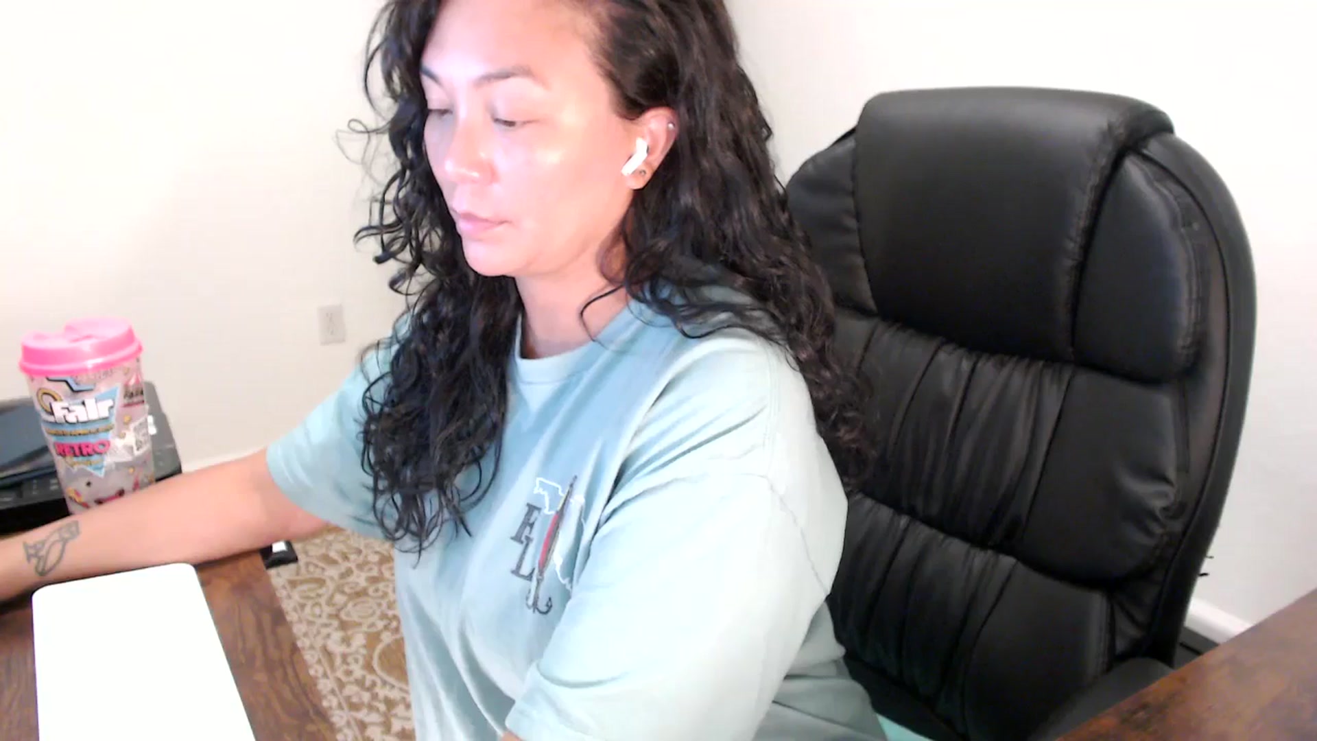 Gallery image thumbnail from MickaylaStar's myfreecams stream on, 09/10/2025, 17:58 image 13 of 20