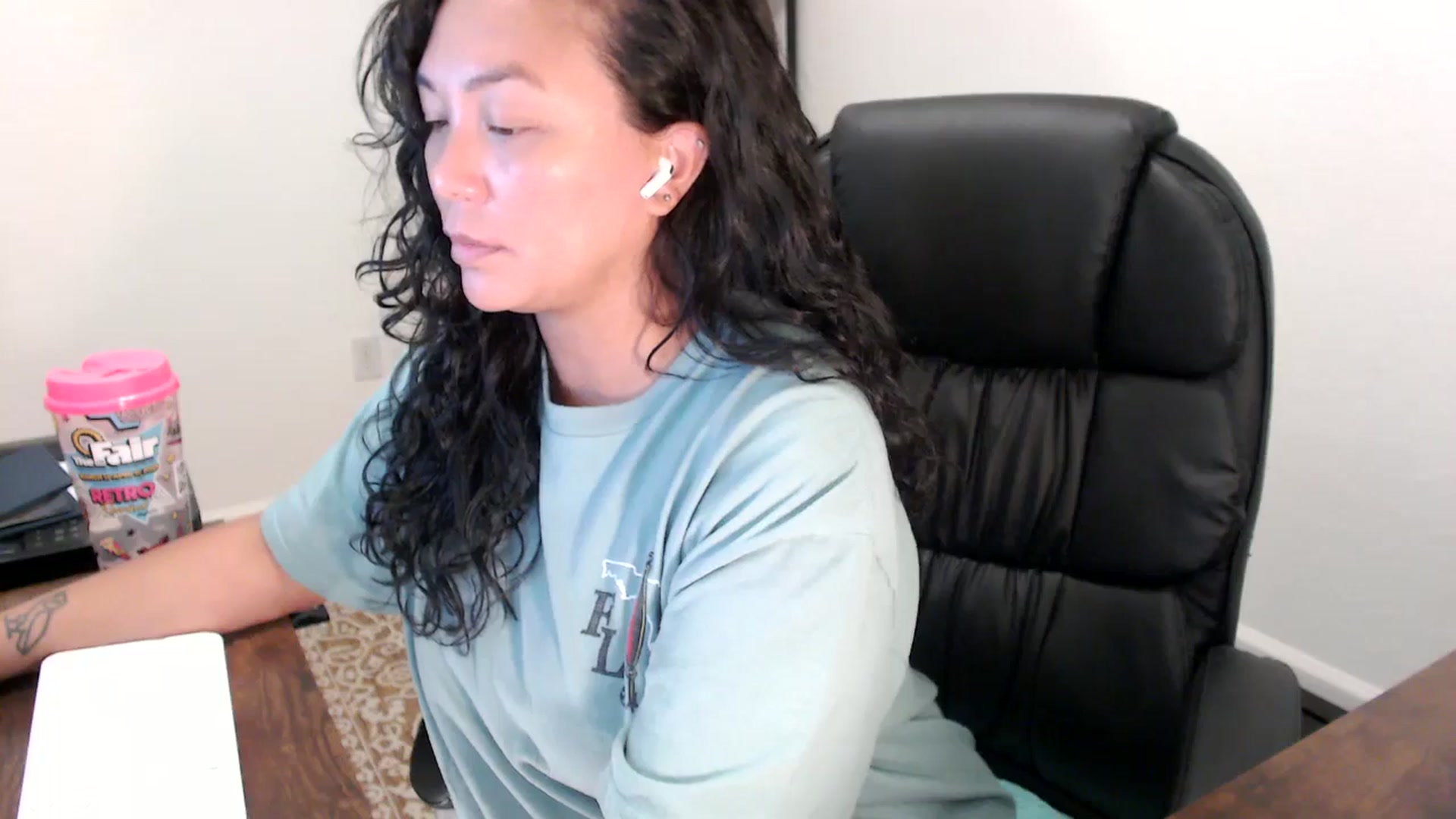 Gallery image thumbnail from MickaylaStar's myfreecams stream on, 09/10/2025, 17:58 image 5 of 20