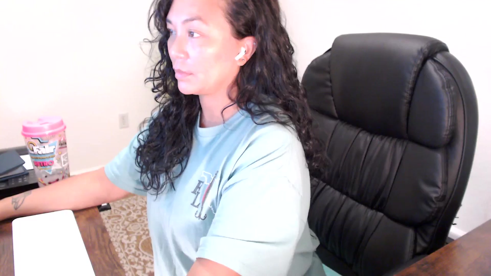 Gallery image thumbnail from MickaylaStar's myfreecams stream on, 09/10/2025, 17:58 image 18 of 20