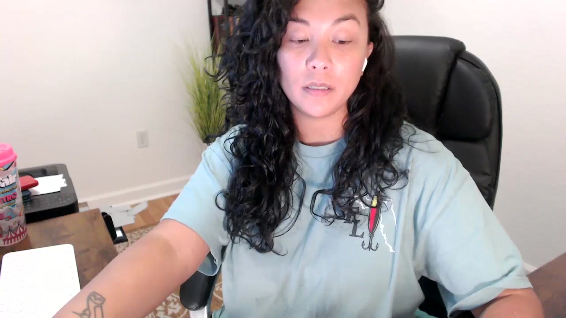 Gallery image thumbnail from MickaylaStar's myfreecams stream on, 09/10/2025, 19:25 image 2 of 20