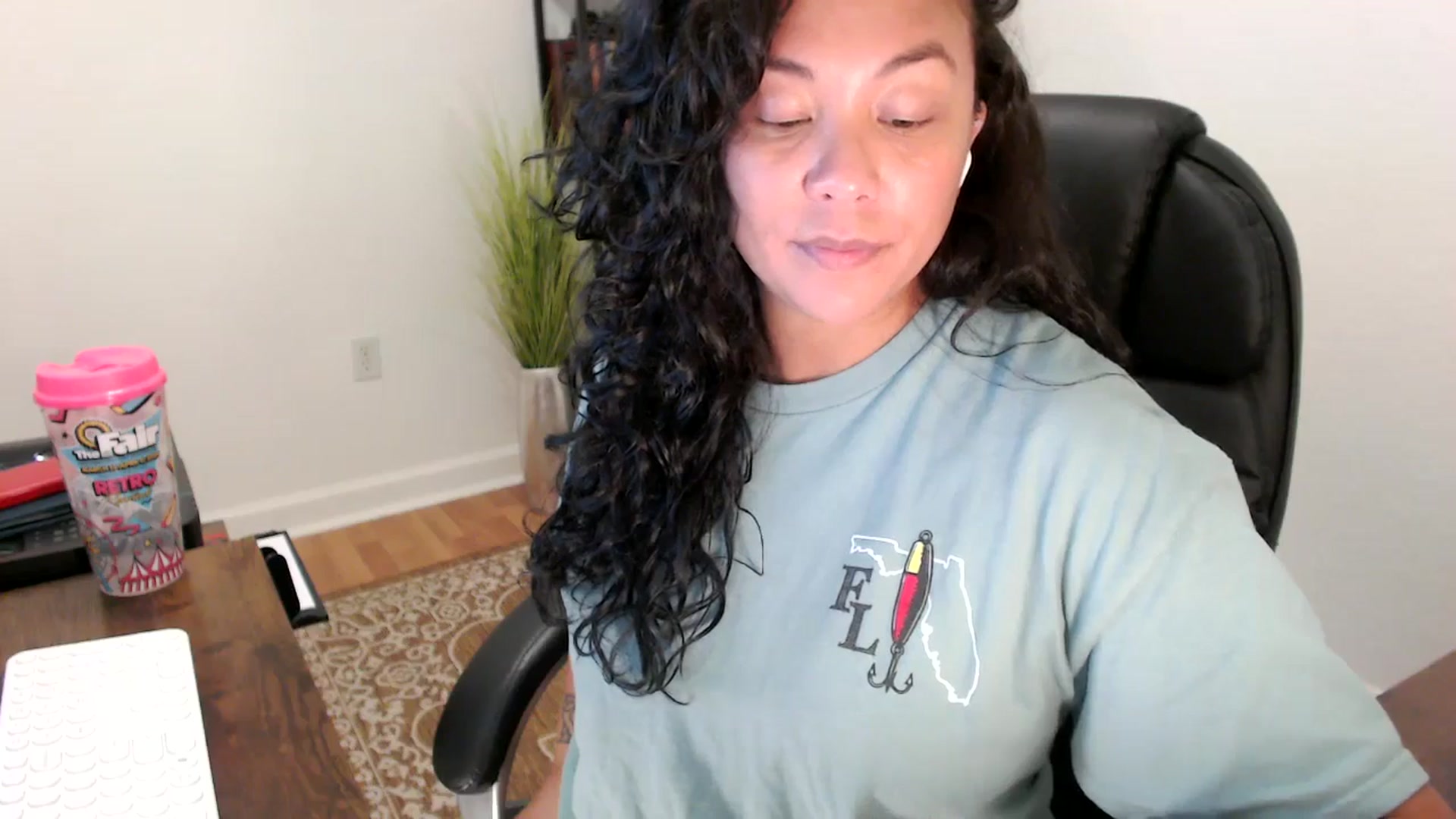 Gallery image thumbnail from MickaylaStar's myfreecams stream on, 09/10/2025, 19:40 image 18 of 20