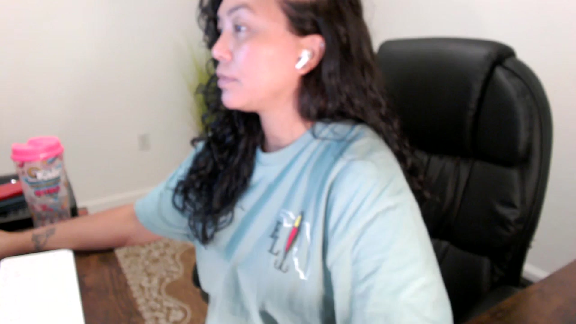Gallery image thumbnail from MickaylaStar's myfreecams stream on, 09/10/2025, 19:40 image 12 of 20