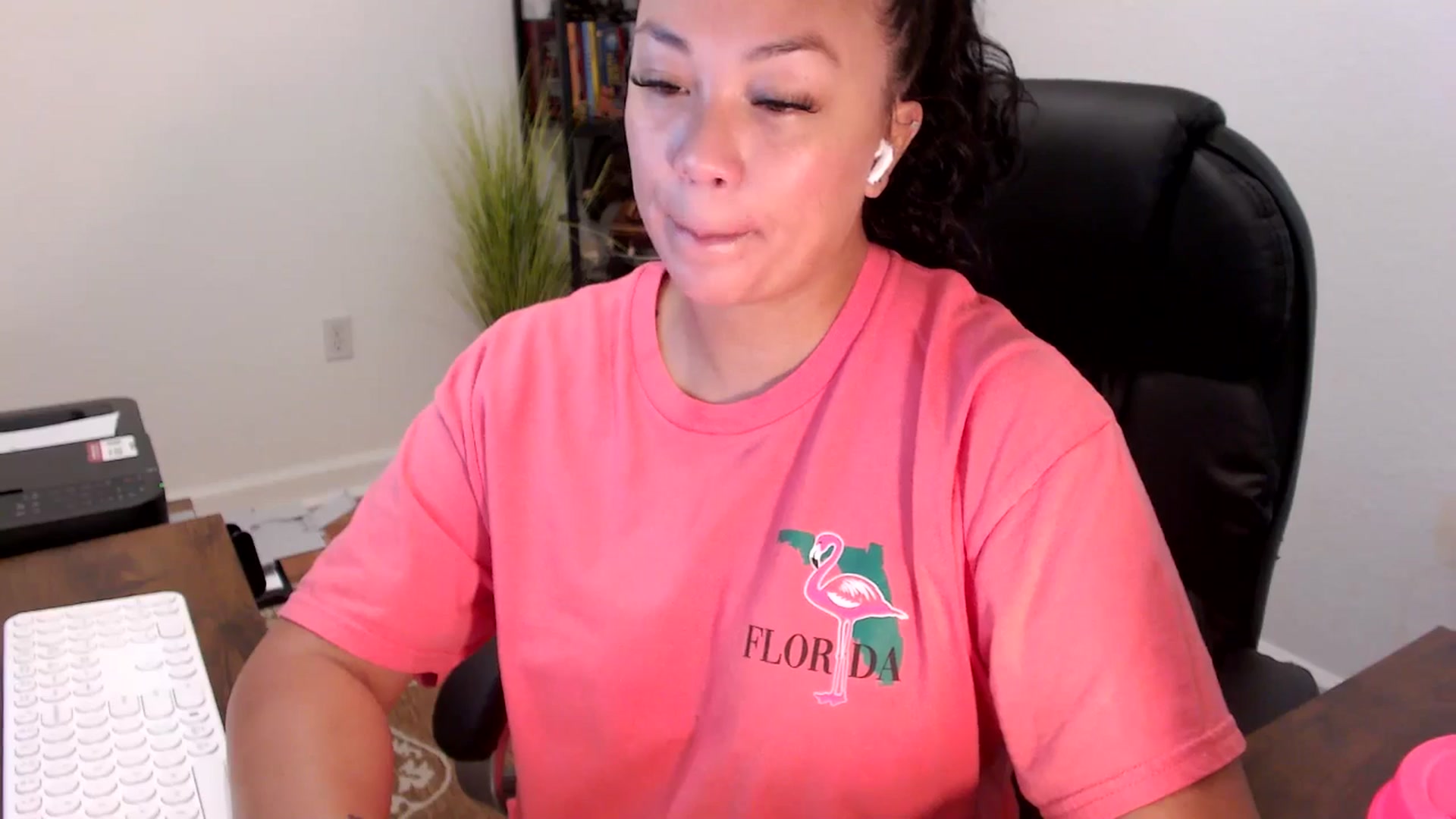 Gallery image thumbnail from MickaylaStar's myfreecams stream on, 09/11/2025, 14:30 image 3 of 20
