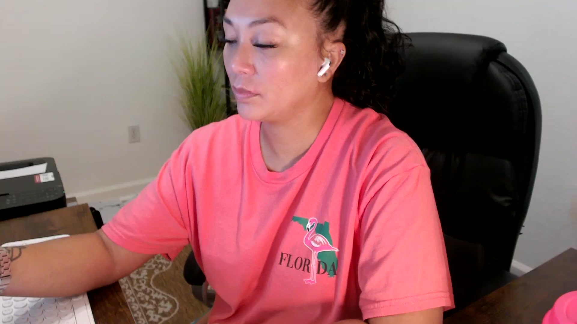 Gallery image thumbnail from MickaylaStar's myfreecams stream on, 09/11/2025, 14:30 image 11 of 20