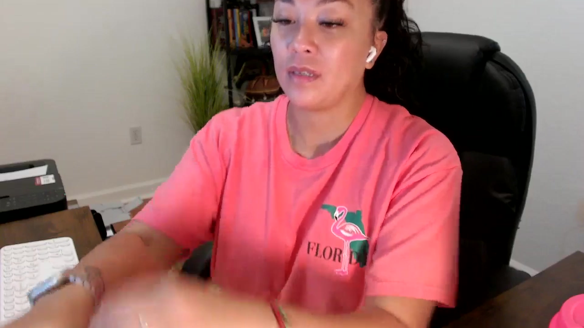 Gallery image thumbnail from MickaylaStar's myfreecams stream on, 09/11/2025, 14:30 image 13 of 20