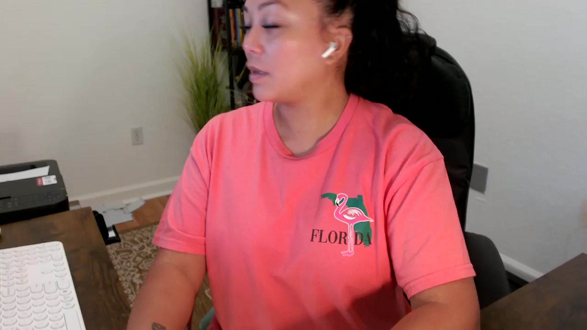 Gallery image thumbnail from MickaylaStar's myfreecams stream on, 09/11/2025, 16:19 image 1 of 20